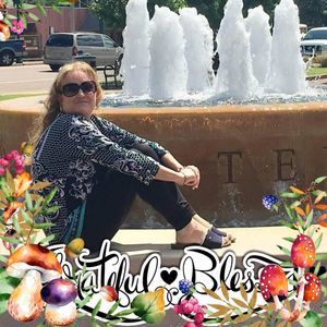 Meet your Posher, Liene